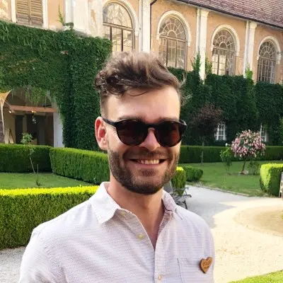 Portrait of a SHIFT member, founder of nReport.